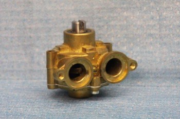 Volvo Penta SEEWASSERPUMPE [855517]